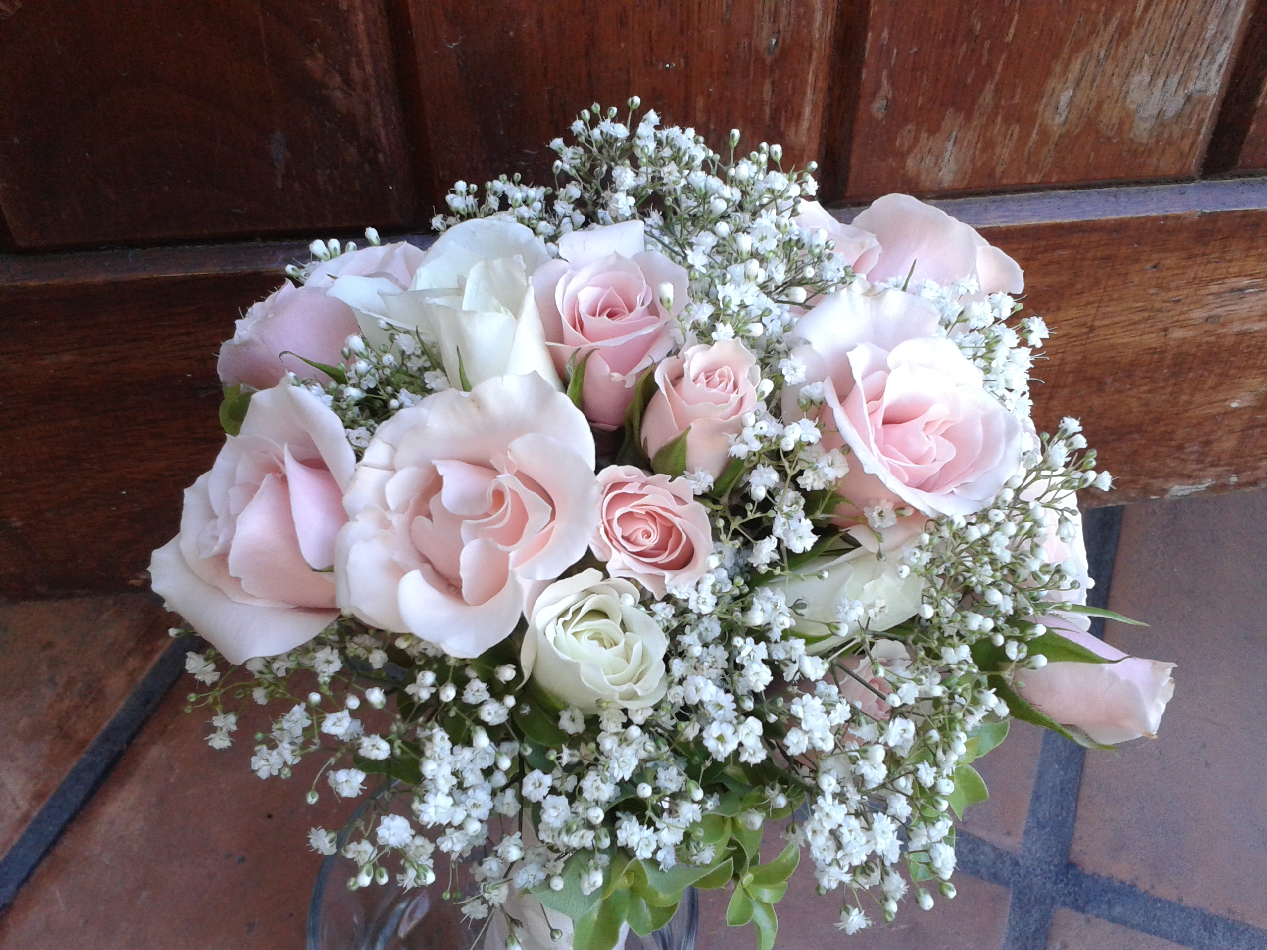 Ramo de novia en mini rosas, en 2 tonos con ilusión