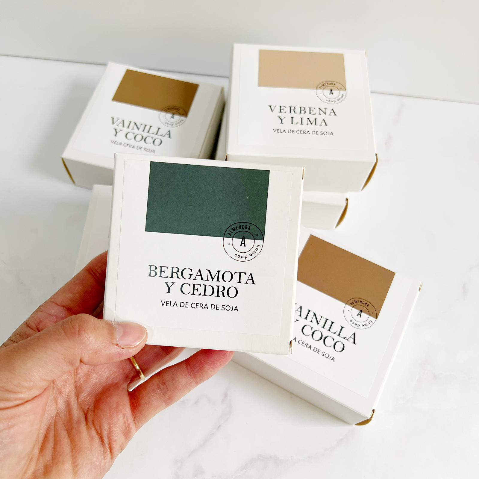 Vela en lata - Almendra